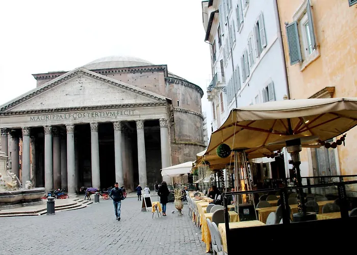 Di Rienzo Pantheon Palace Roma